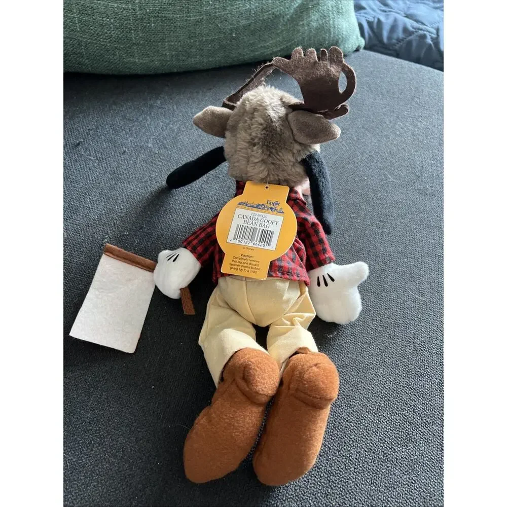 Disney VTG Goofy Canada Plush Toy Doll Bean Bag Walt Disney World Epcot NWT